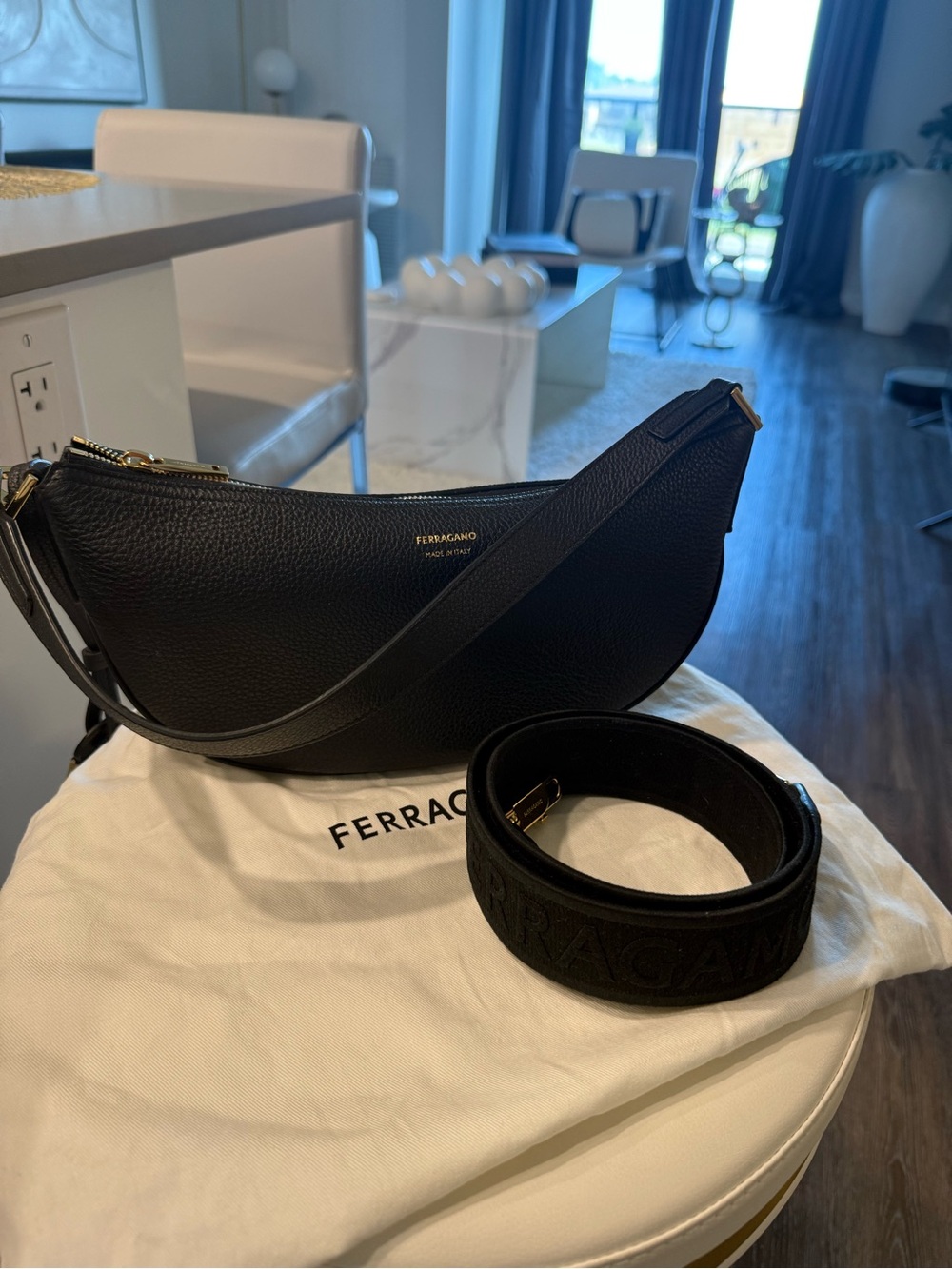 Salvatore Salvatore Ferragamo Black Pebbled Leather Crescent Shoulder Bag - Picture 2 of 9